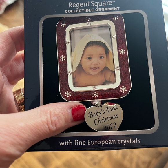 Regent square NEW baby’s first Christmas 2022 4” - Picture 3 of 3